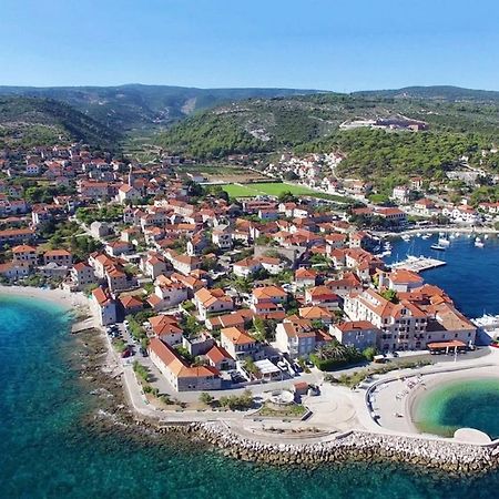 Apartments With A Parking Space Postira, Brac - 18472 Экстерьер фото
